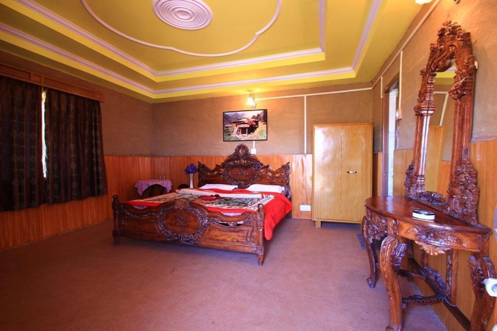 Oyo 43476 Vatika Resort Shimla Room photo