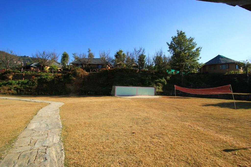 Oyo 43476 Vatika Resort Shimla Exterior photo