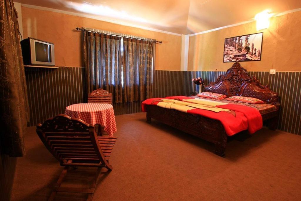 Oyo 43476 Vatika Resort Shimla Exterior photo